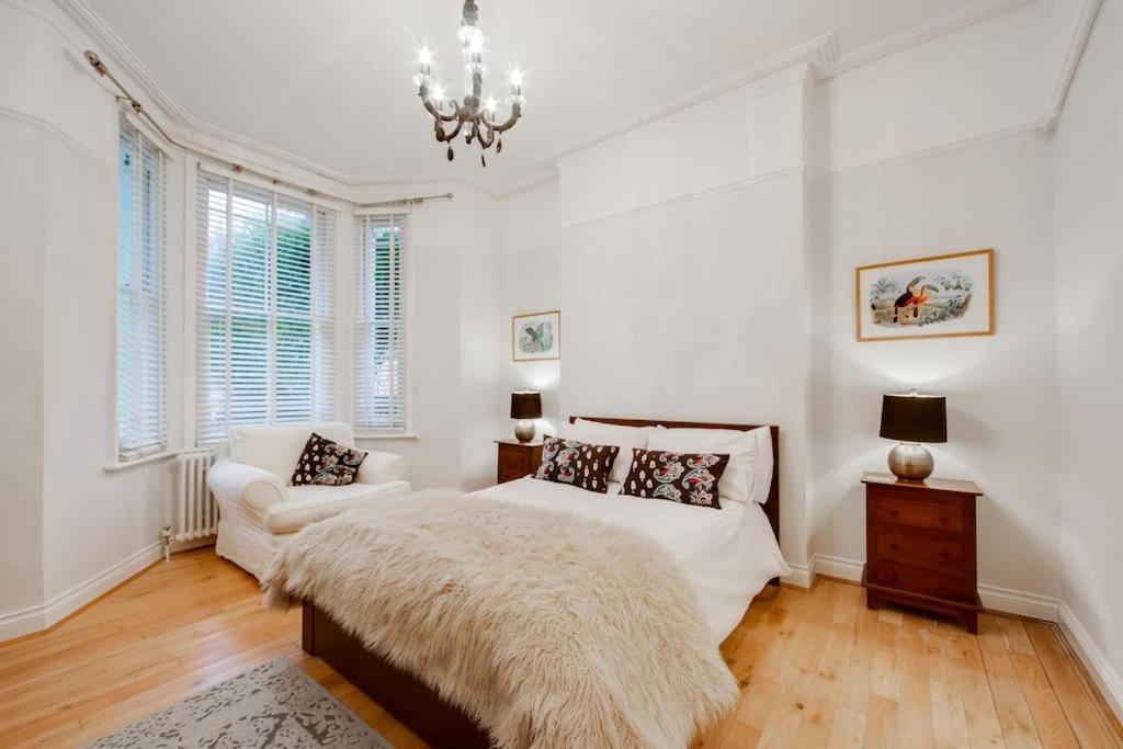 הייסטינגס Princes Villa - Large Fully Self Contained Flat, 5 Minutes From The Sea מראה חיצוני תמונה