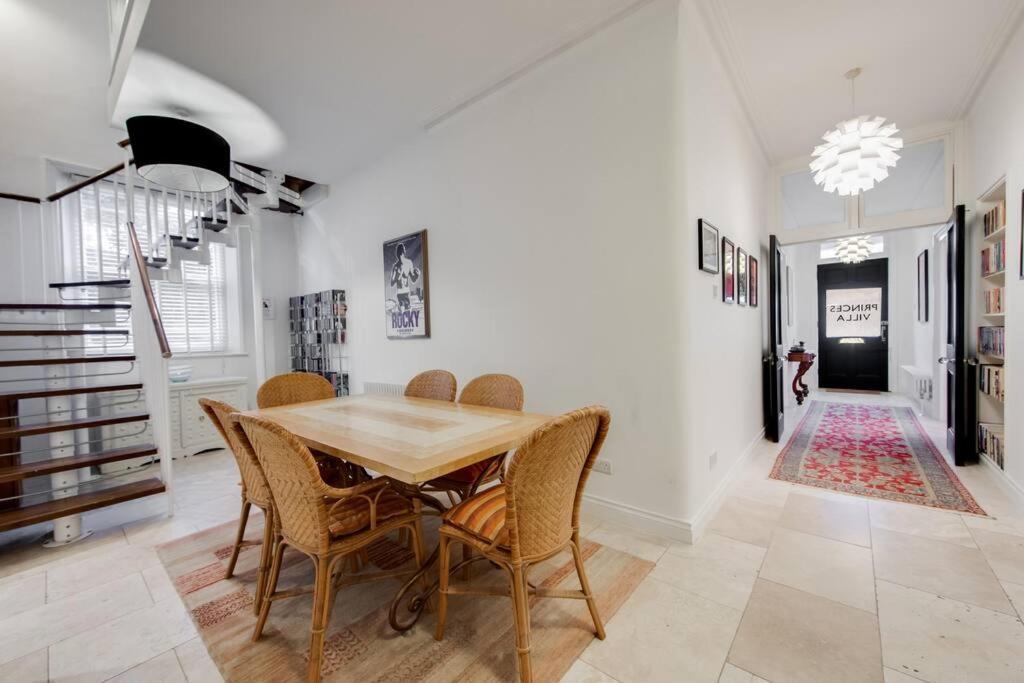 הייסטינגס Princes Villa - Large Fully Self Contained Flat, 5 Minutes From The Sea מראה חיצוני תמונה